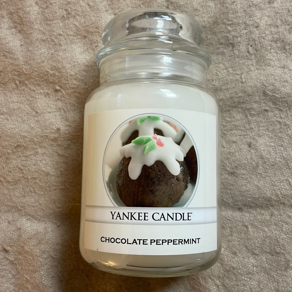 New - Chocolate Peppermint 22oz Yankee Candle